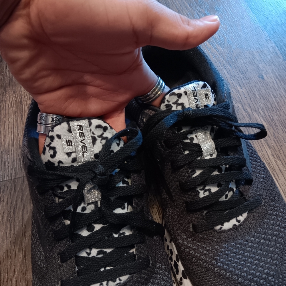 Women's Black Knit Sneakers with Leopard-Print Accents - Picture 6 of 6